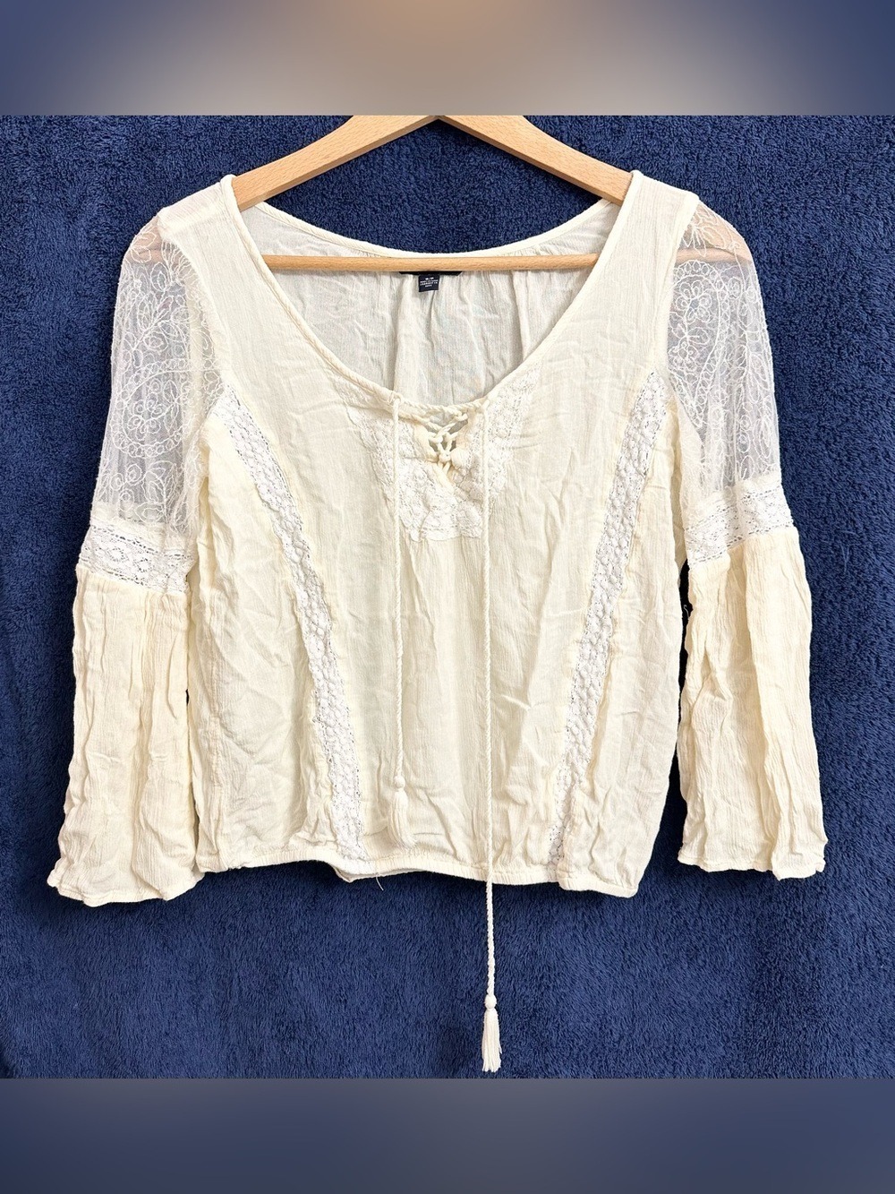American Eagle Outfitters Boho Lace-Accent Cream Peasant Bell Sleeve Top - Picture 2 of 10